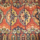 Old small rectangular wool carpet, oriental decoration / 4 medallions