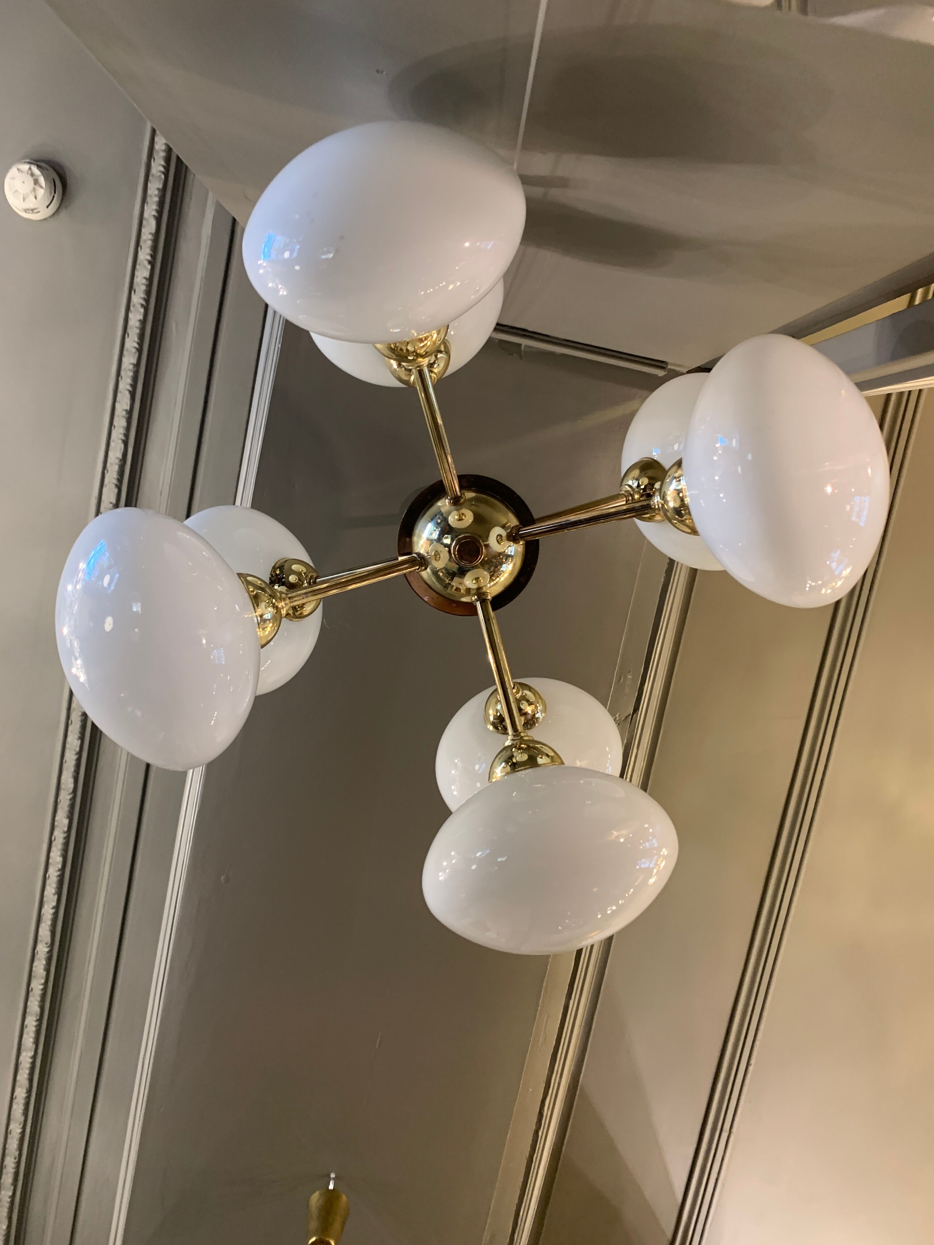 Chandelier pendant lamp design sputnik in golden brass, 8 globes balls opaline glass, ca 1970s