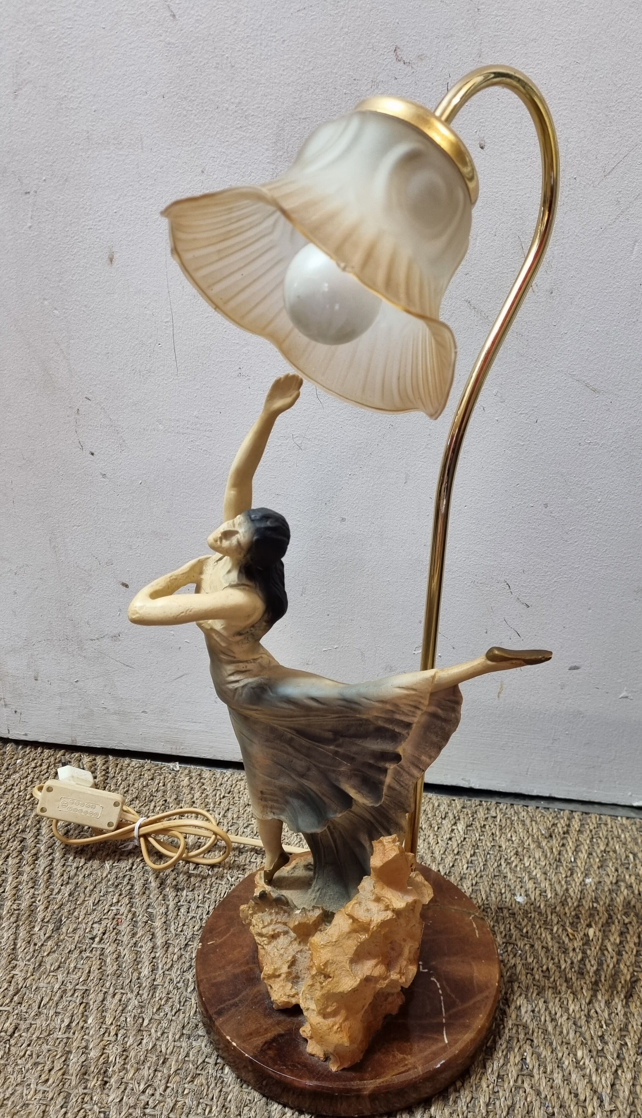 Tulip and marble dancing lamp from 1980