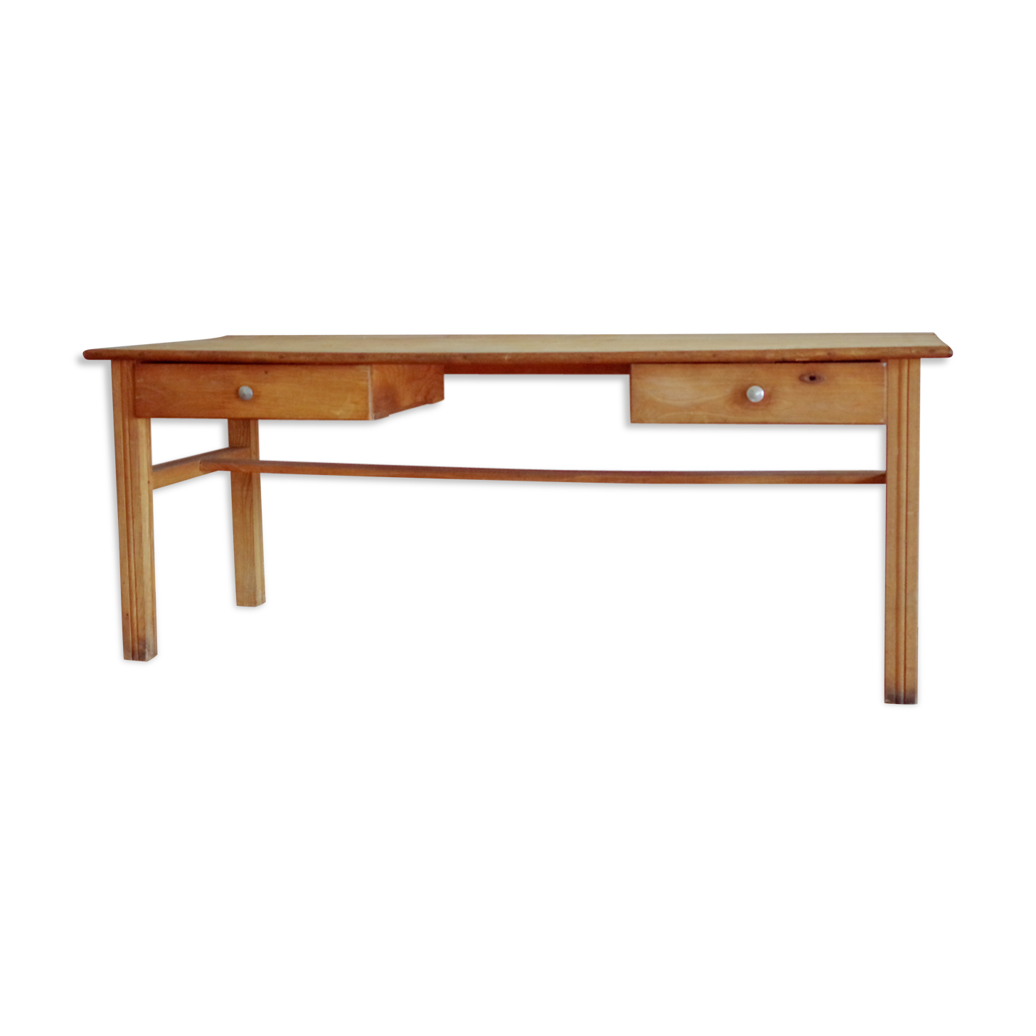 Trade Table - Post desk