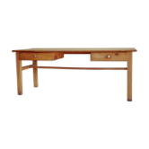 Trade Table - Post desk