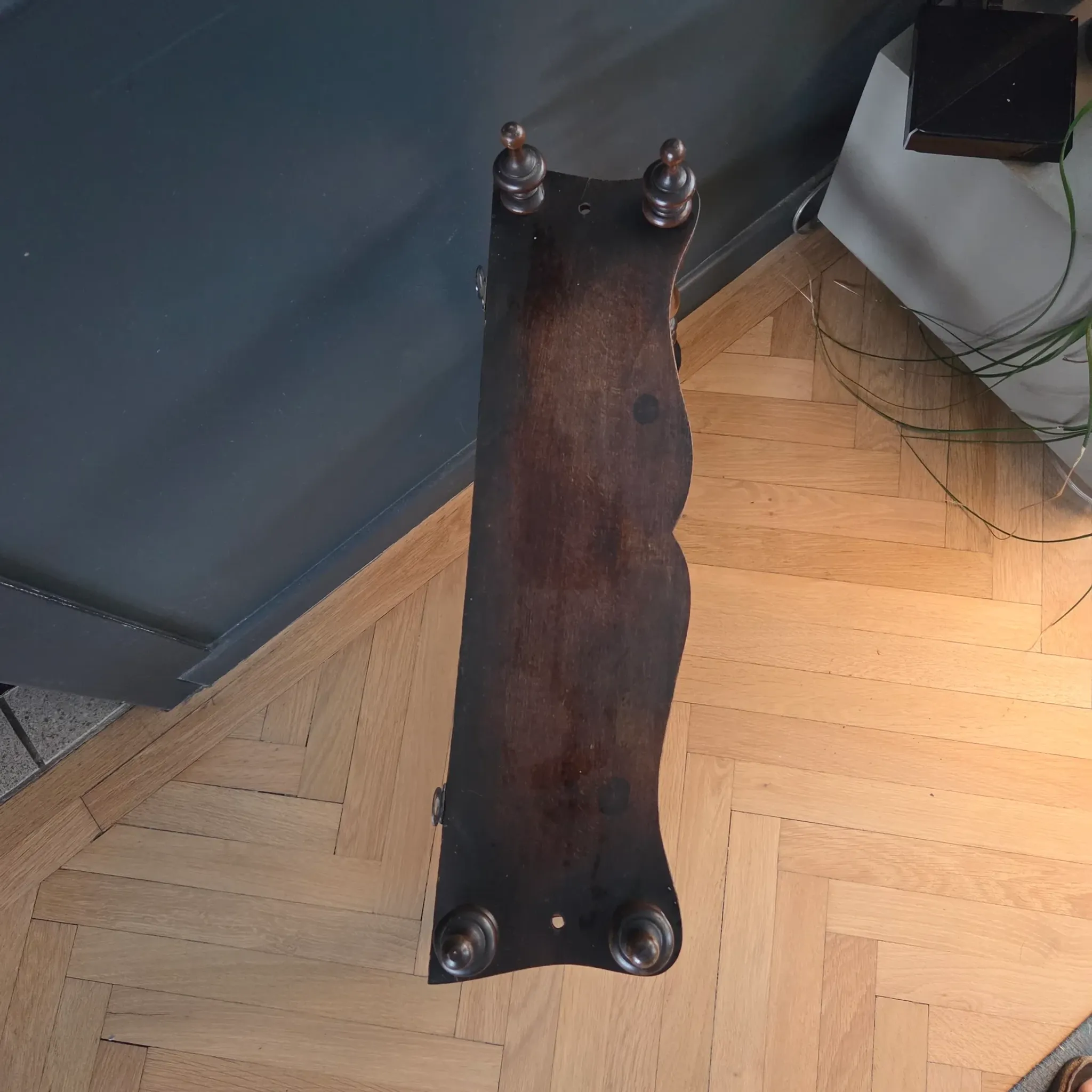 Antique shelf to hang/stand in turned wood - Ref 1464