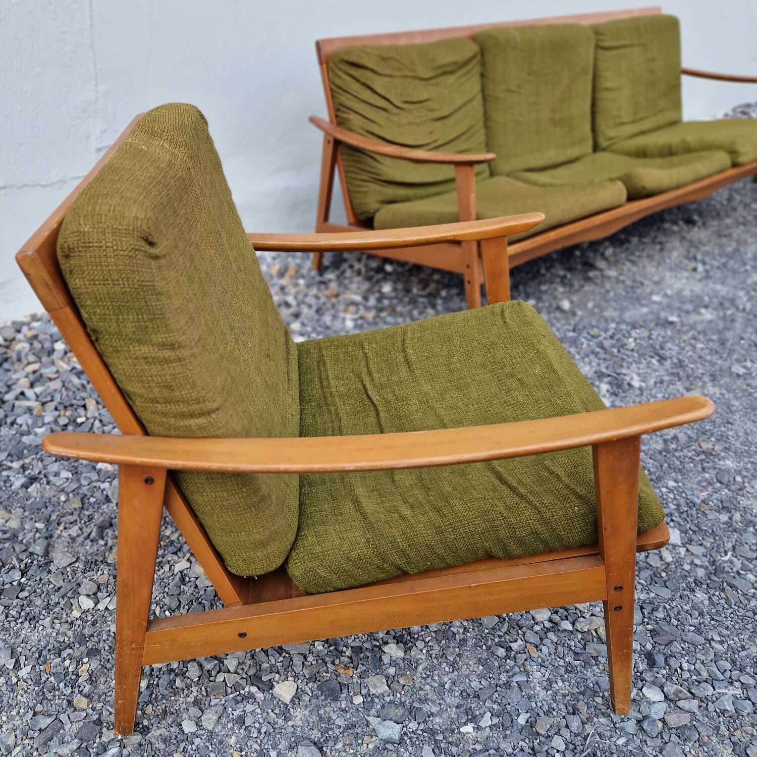 Living room set: sofa and 2 boomerang-style armchairs, 1950s