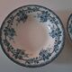 Assiettes couronne de roses. Terre de fer