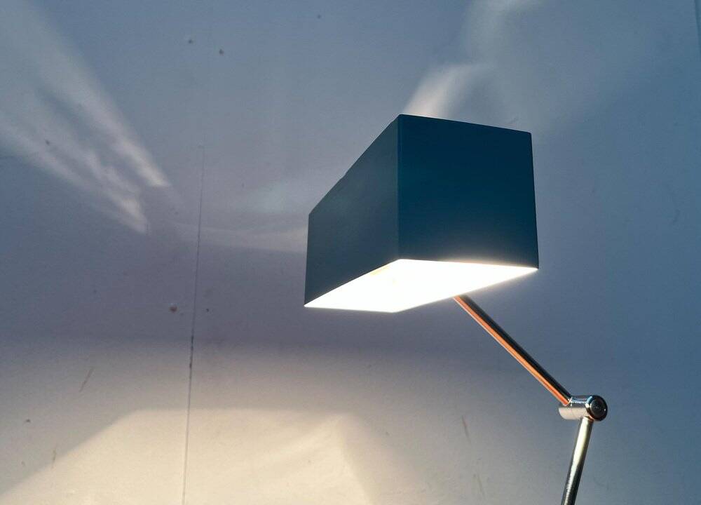 Lampe de table minimaliste de l'ère spatiale allemande du milieu du siècle par Hoffmeister Leuchten, années 1960