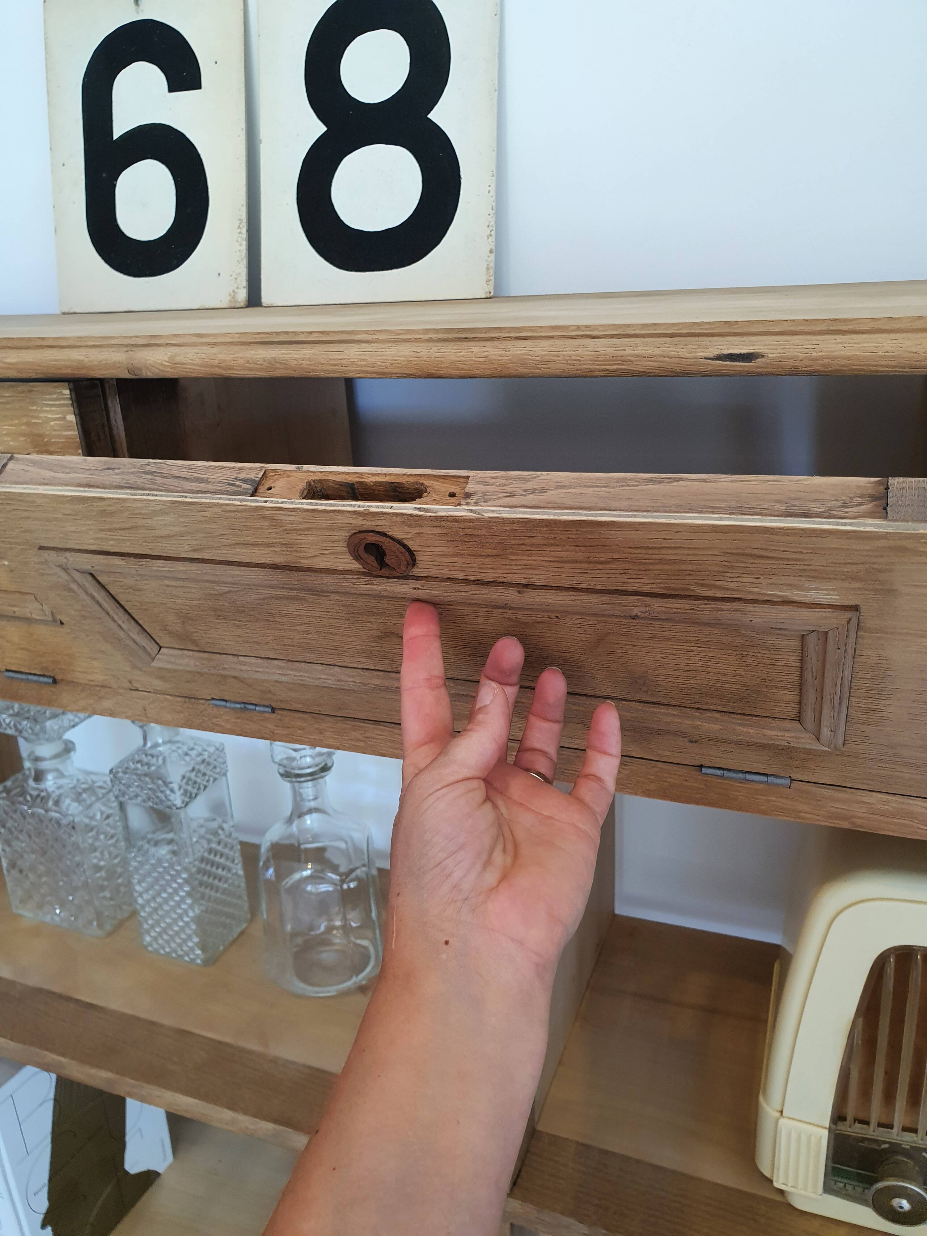 Notary shelf library