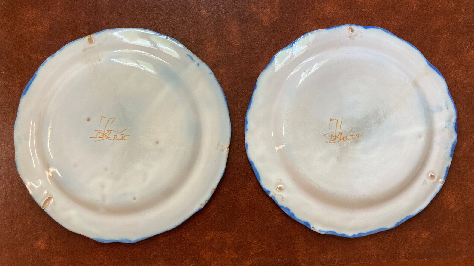 2 plates faience of Moustiers - blue decoration in the taste of the eighteenth