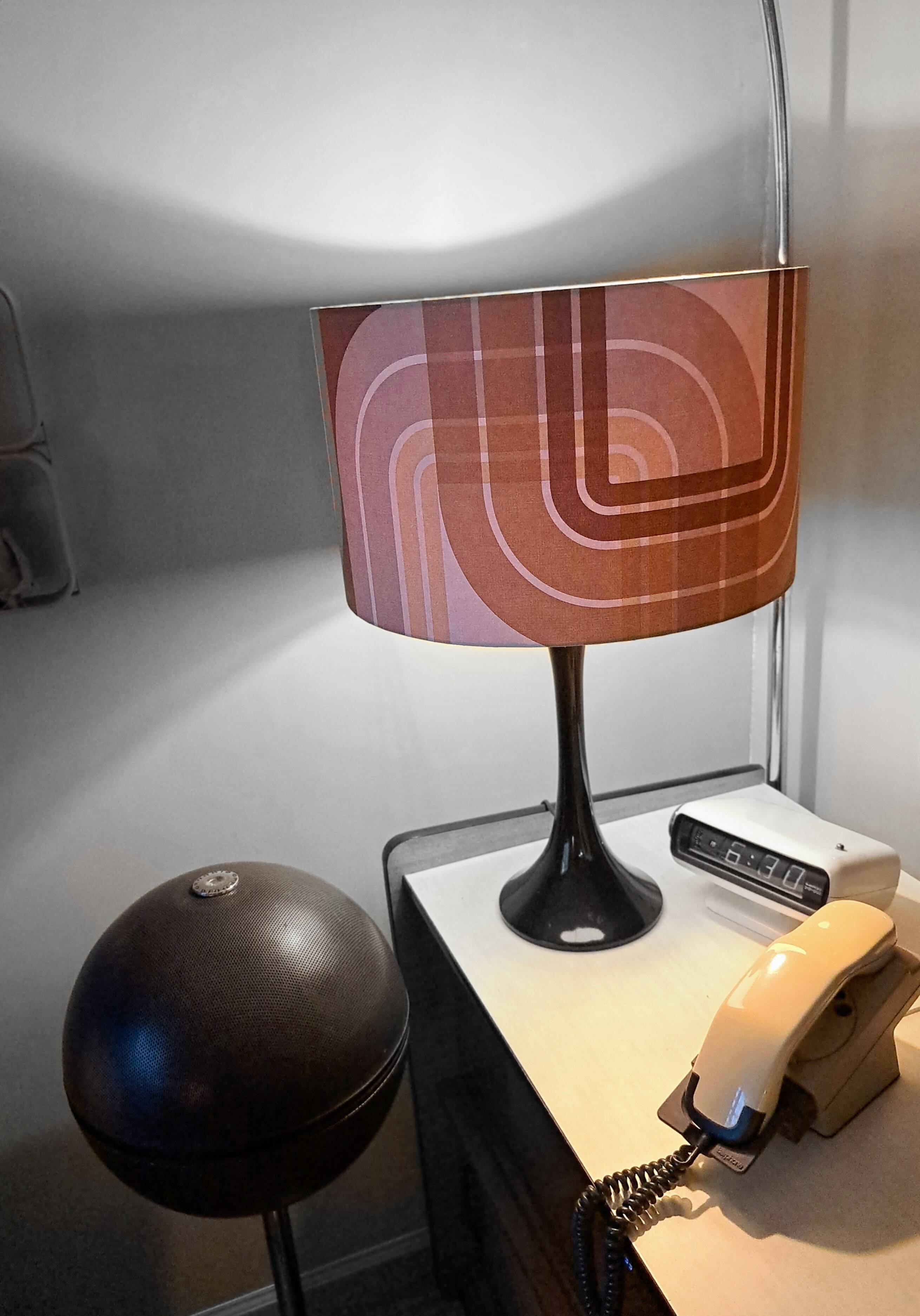 Foot lamp tulip Paloma seventies pattern
