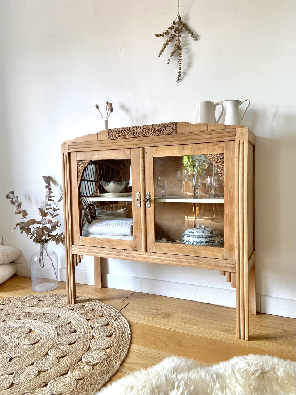 Dresser / Art Deco showcase