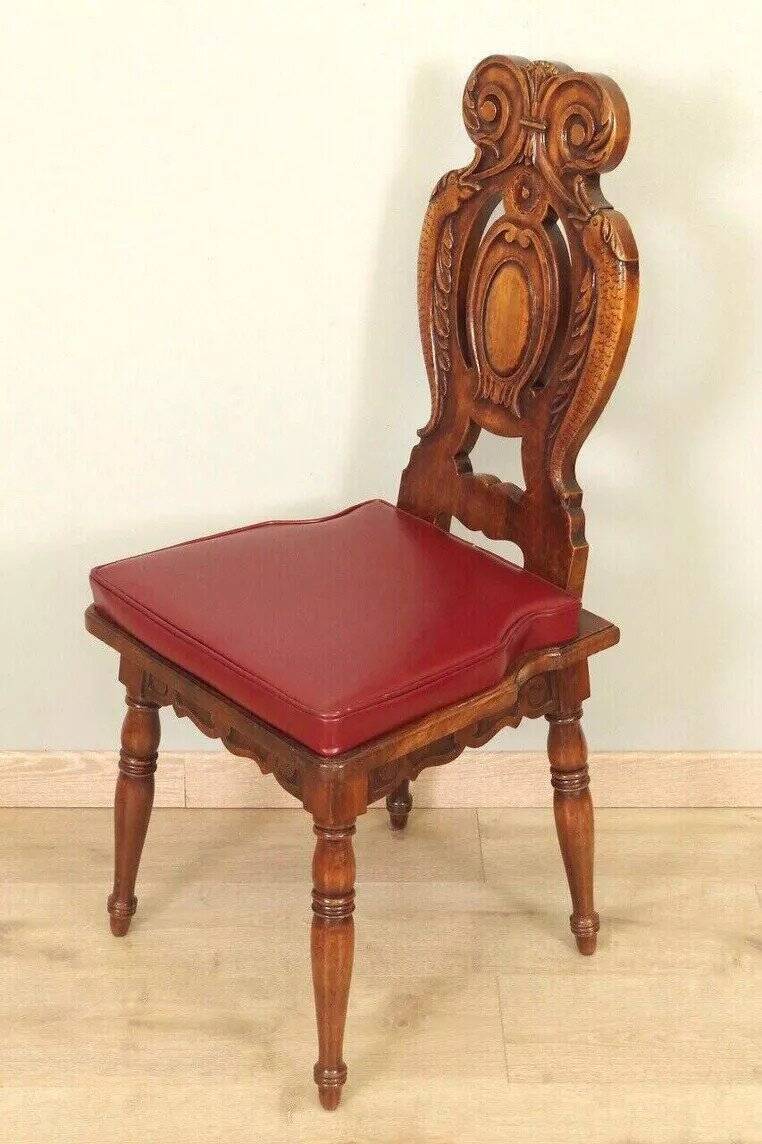 Set of 6 Italian Renaissance style chairs in solid walnut, finely carved.