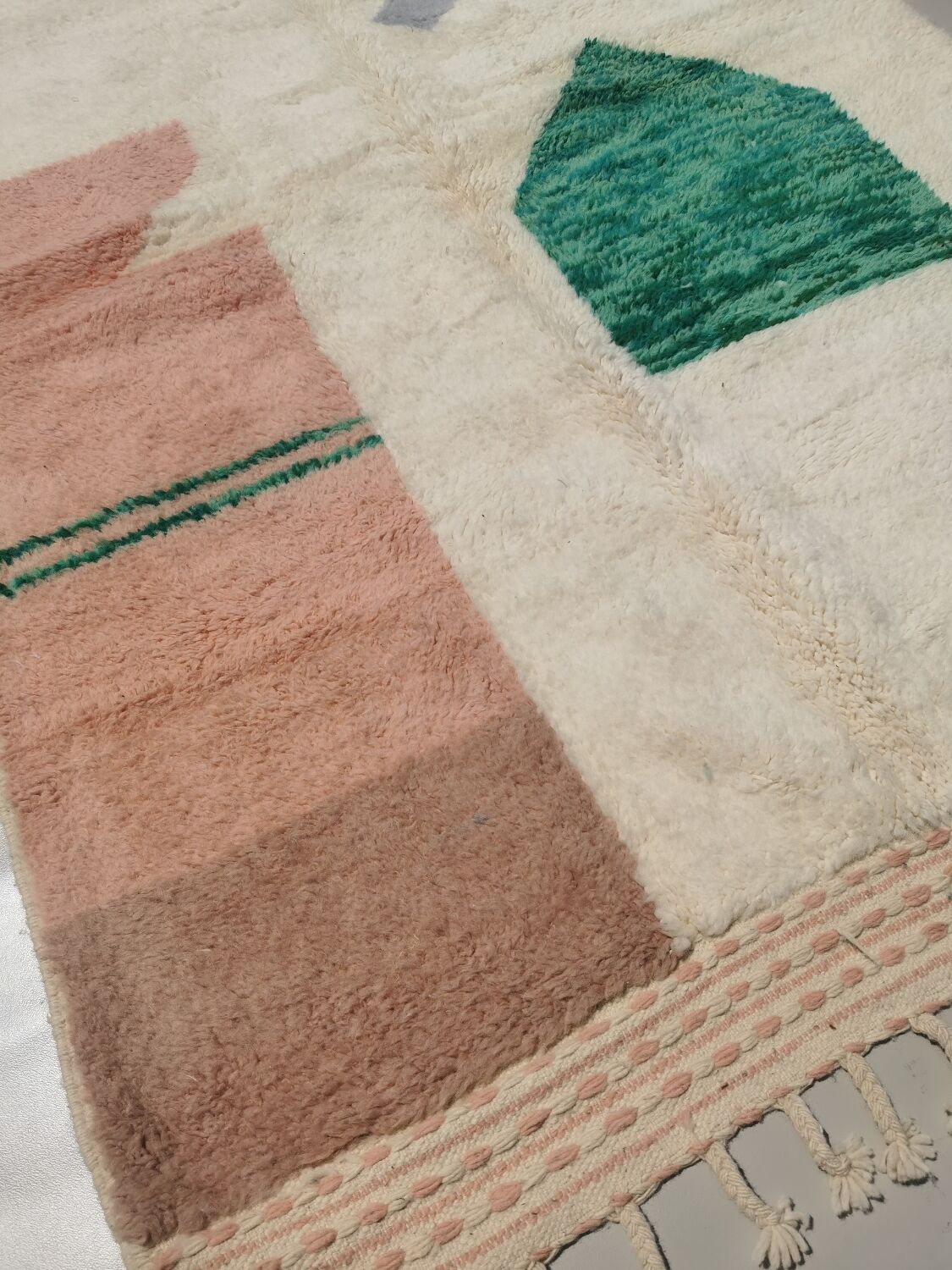 Berber carpet beni ouarain