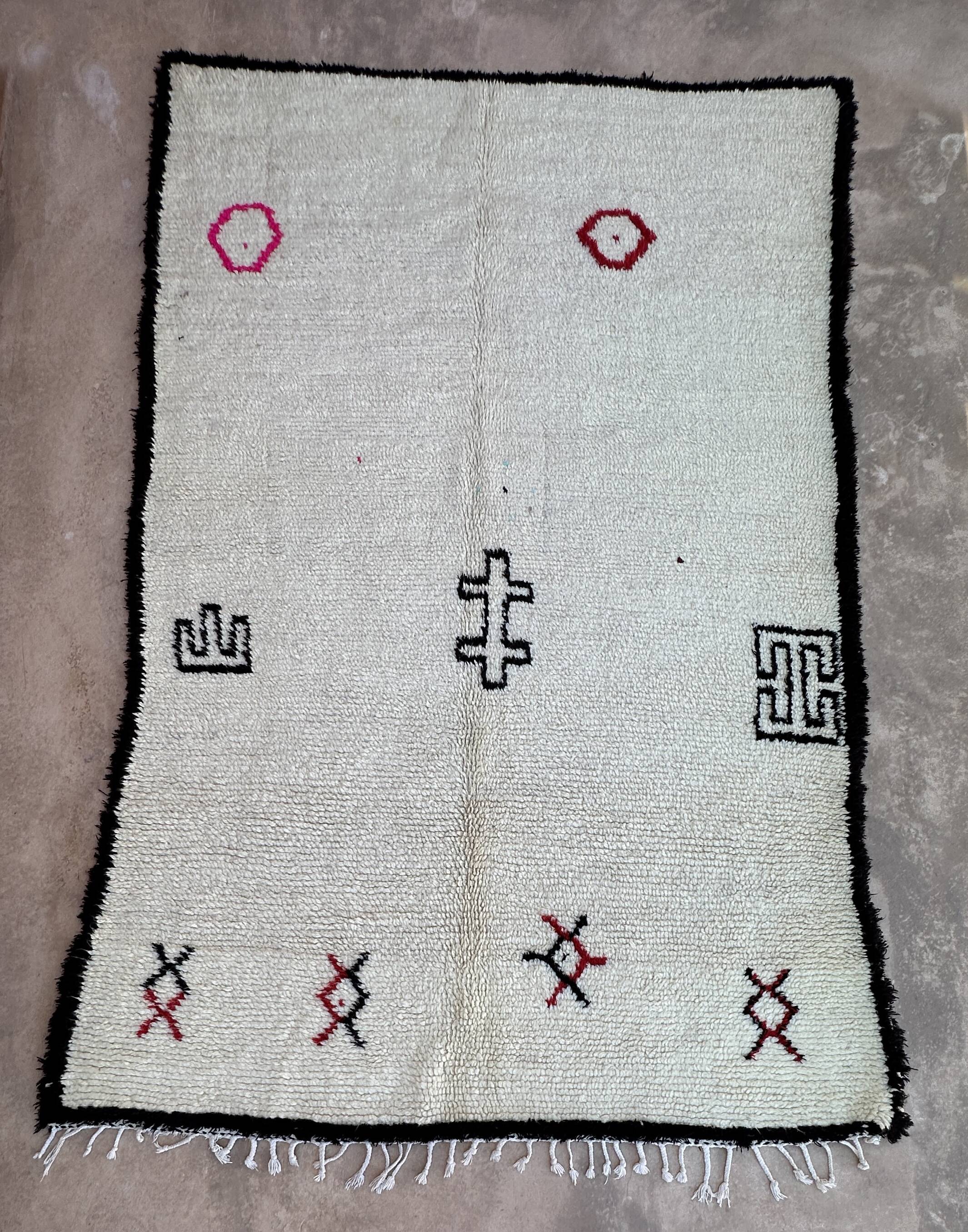 Moroccan carpet white - 179 x 280 cm