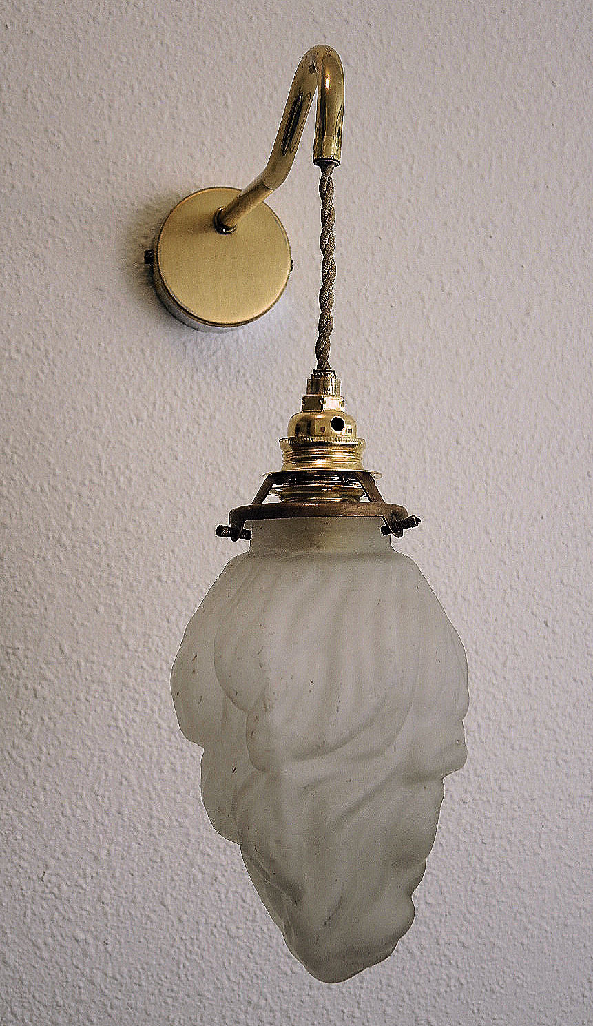 Lantern flame glass paste