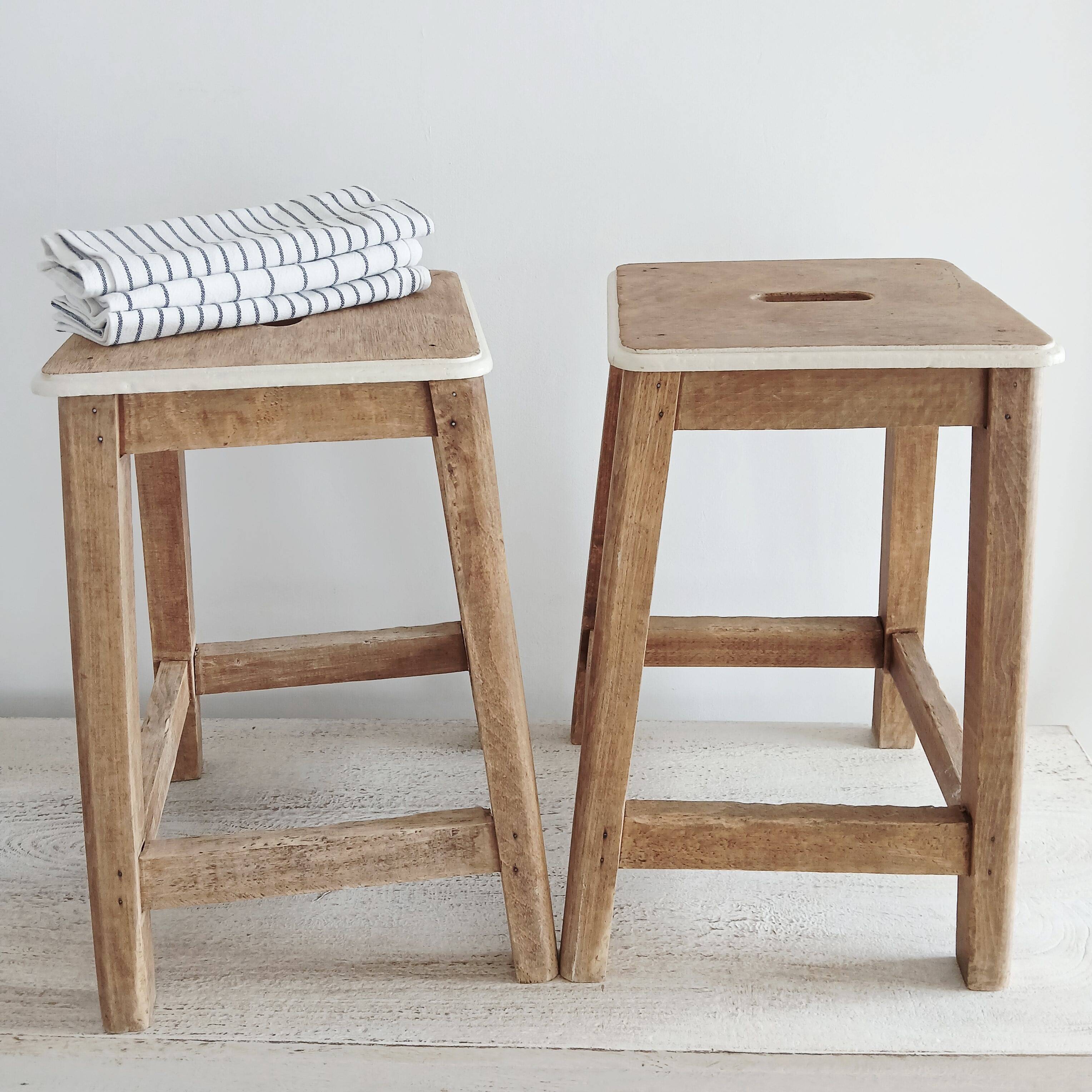 Tabourets d’atelier a poignee vintage