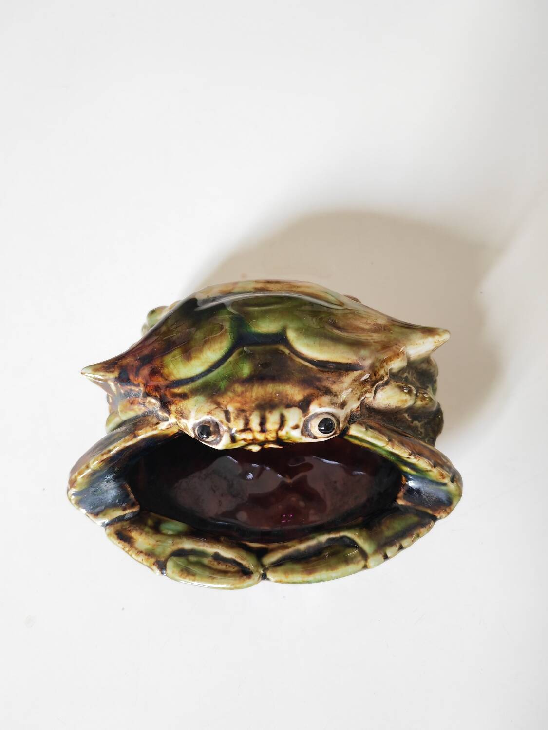 Crab ashtray