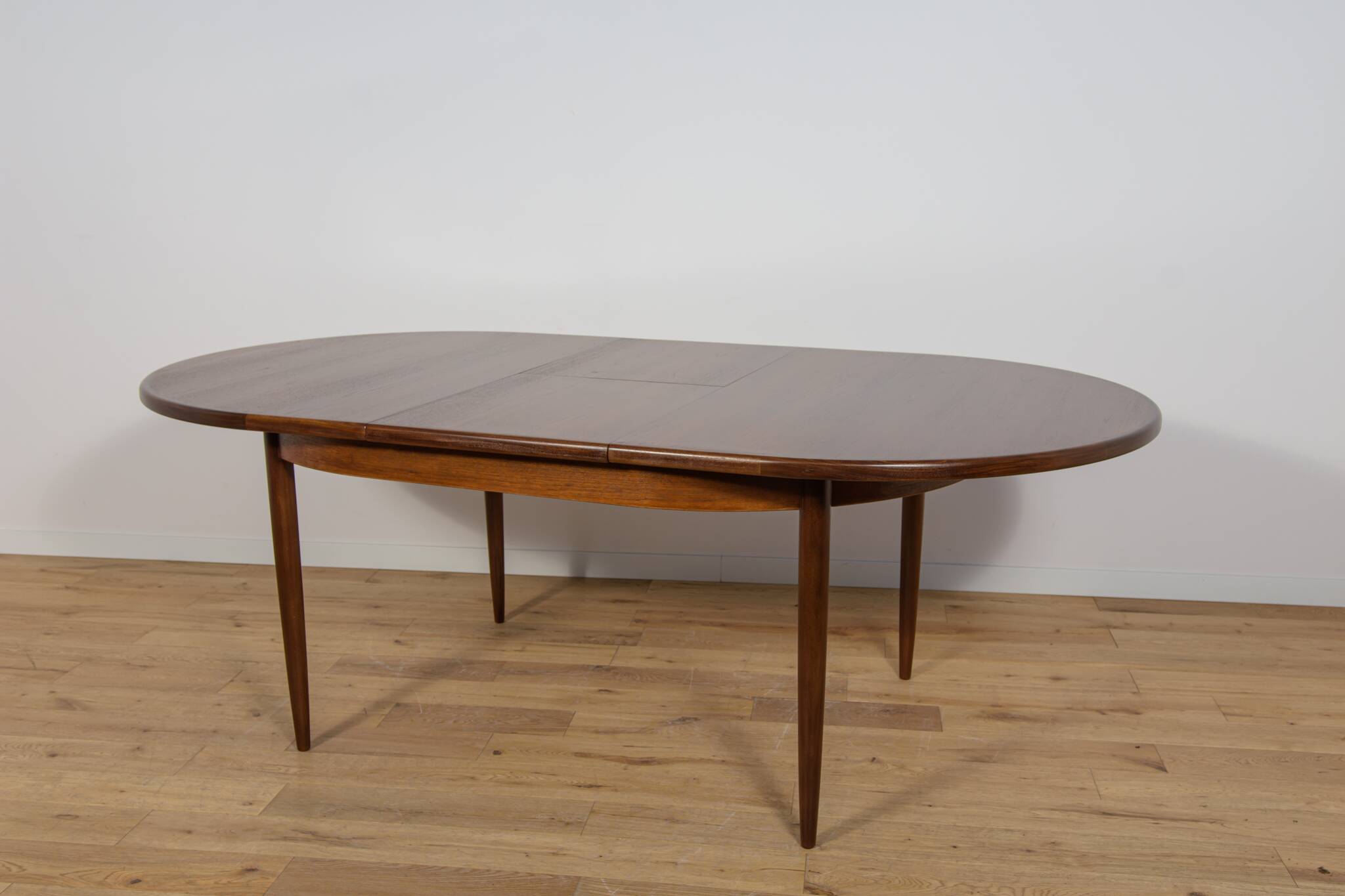 Mid-Century Oval Dining Table in Teak from G-Plan, United Knigdom, 1960s