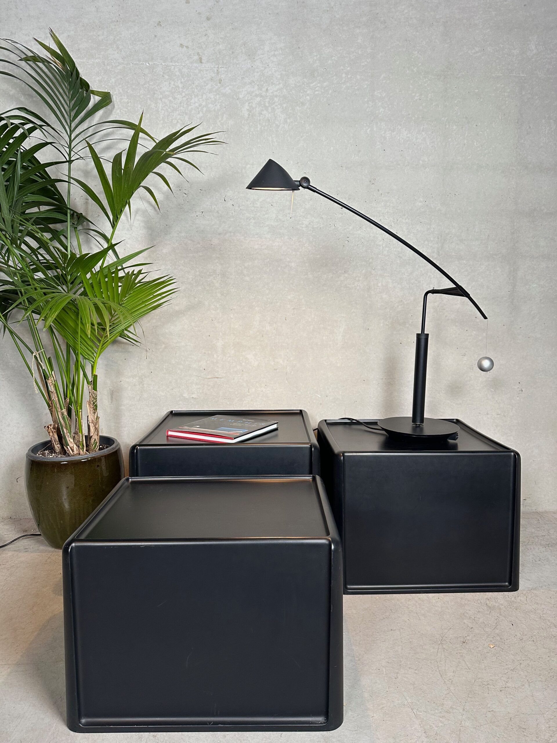Vintage nesting tables – Peter Ghyczy