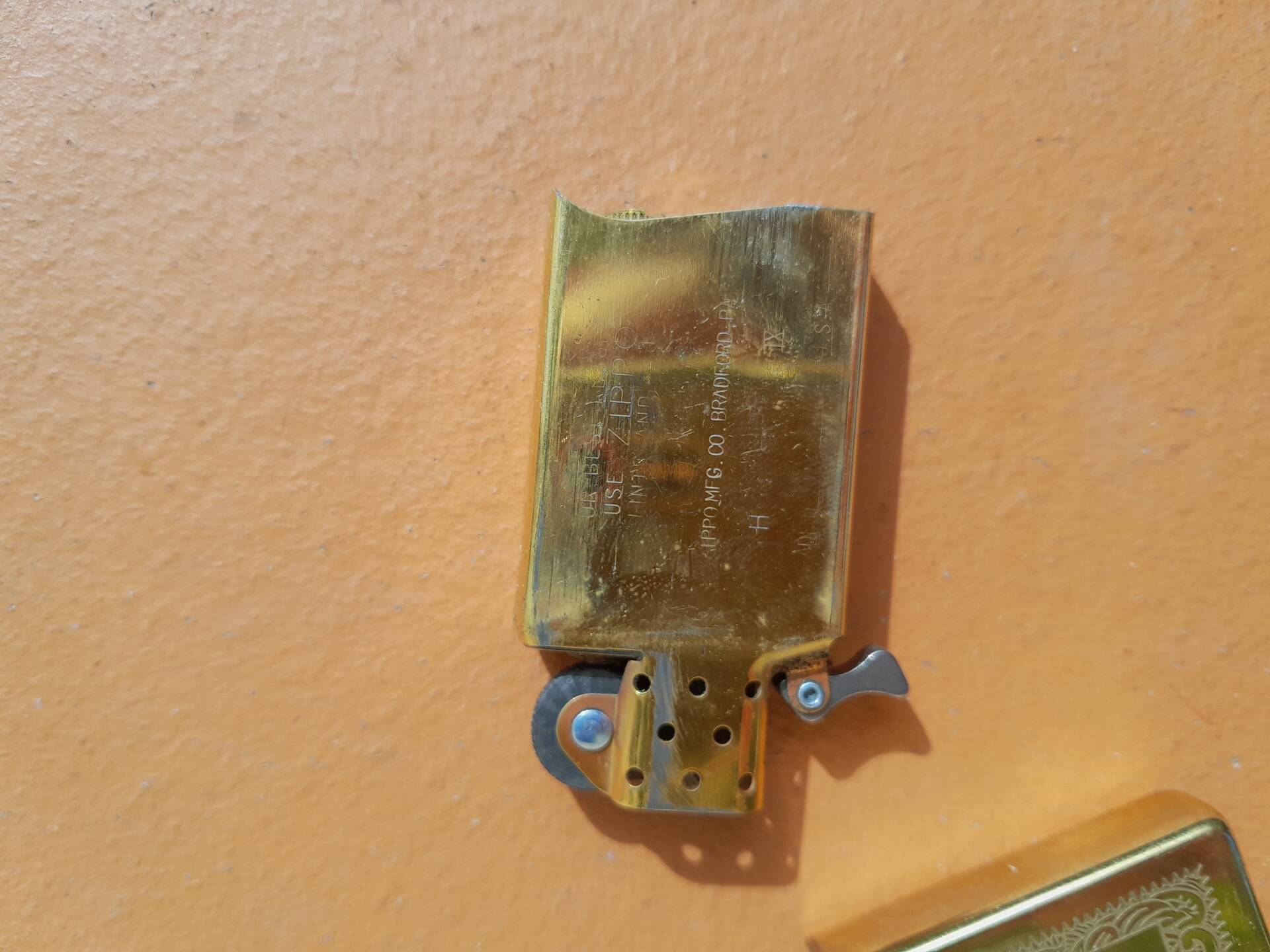 Zippo Slim Venetian Brass Vintage Lighter (1994)