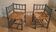 Paire de chaises d'angle
