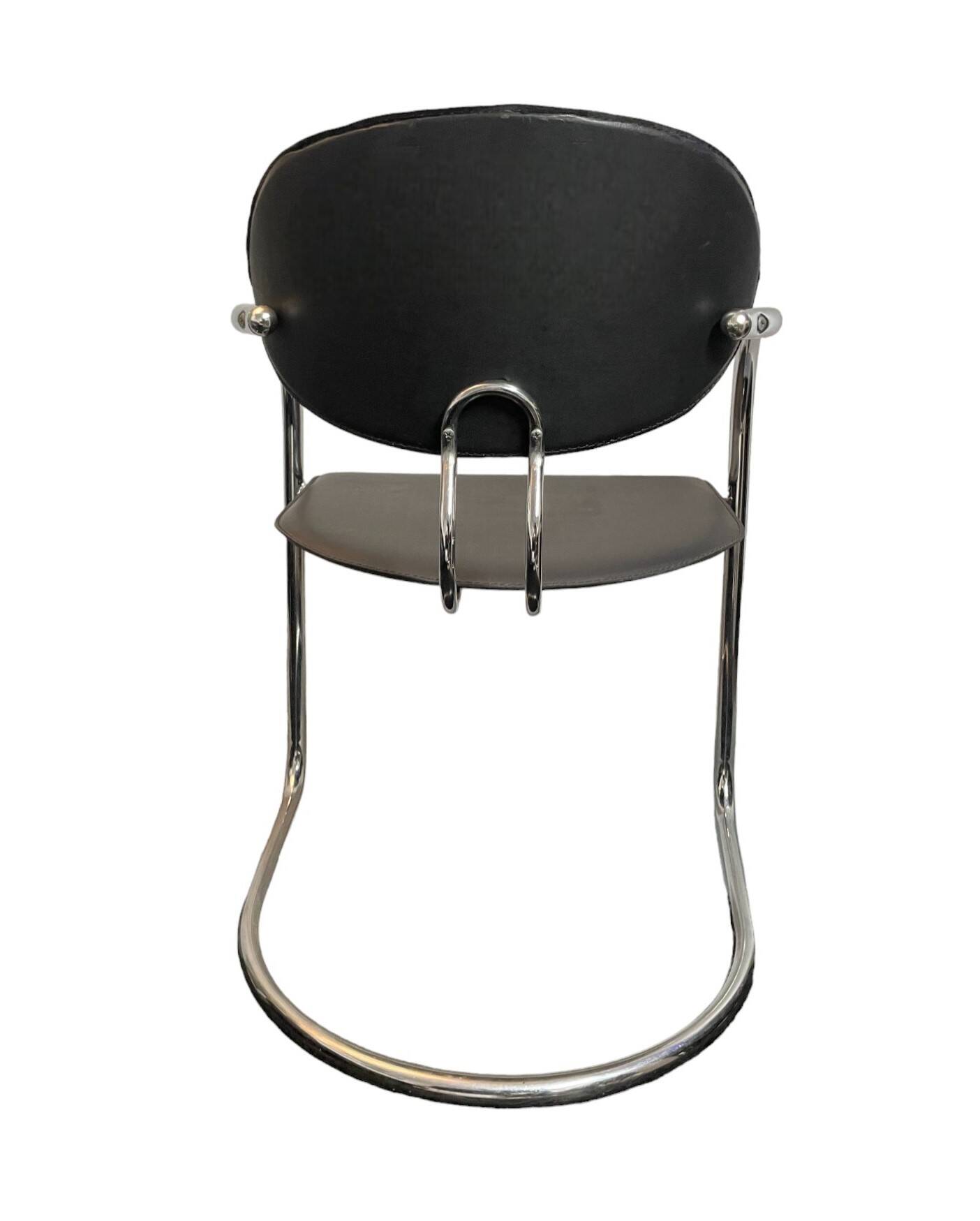 Vintage Bauhaus leather chair, Italy 1970