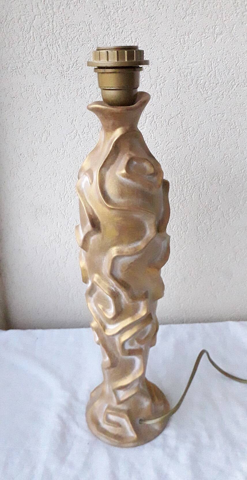 Ceramic lamp base
