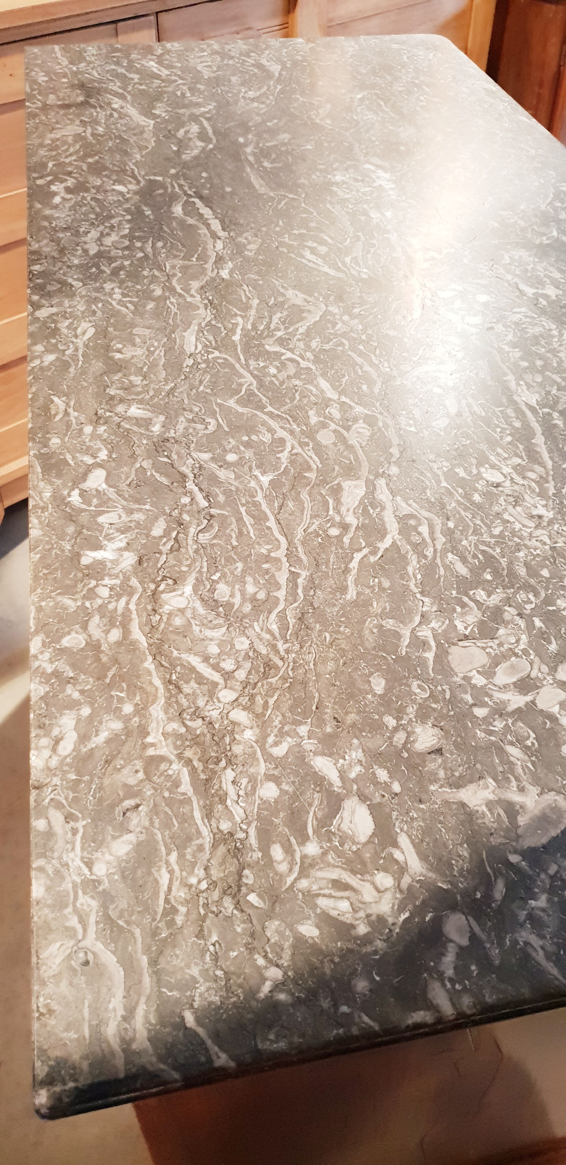 Louis Philippe dresser