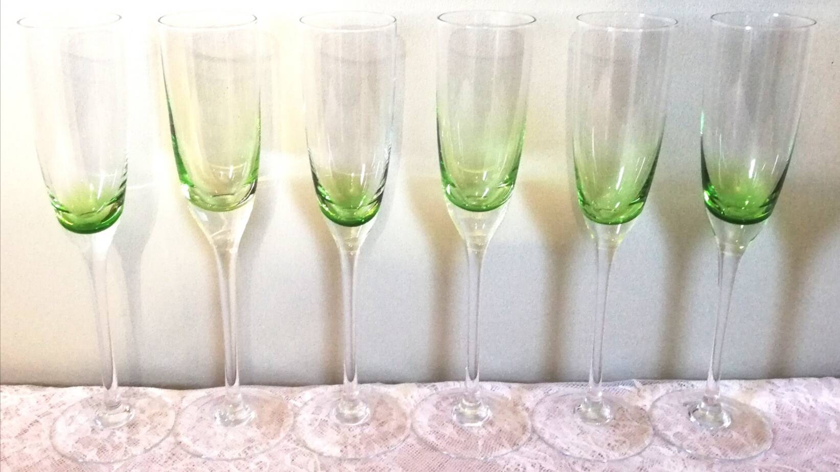 6 champagne flutes