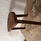 Tabouret de ferme tripode