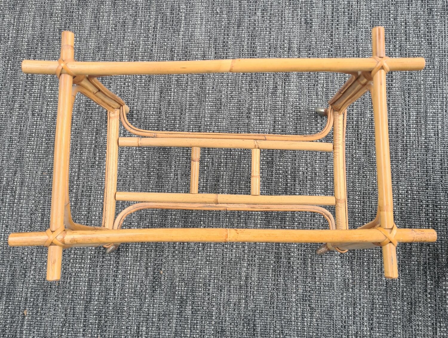 Rattan service with casters