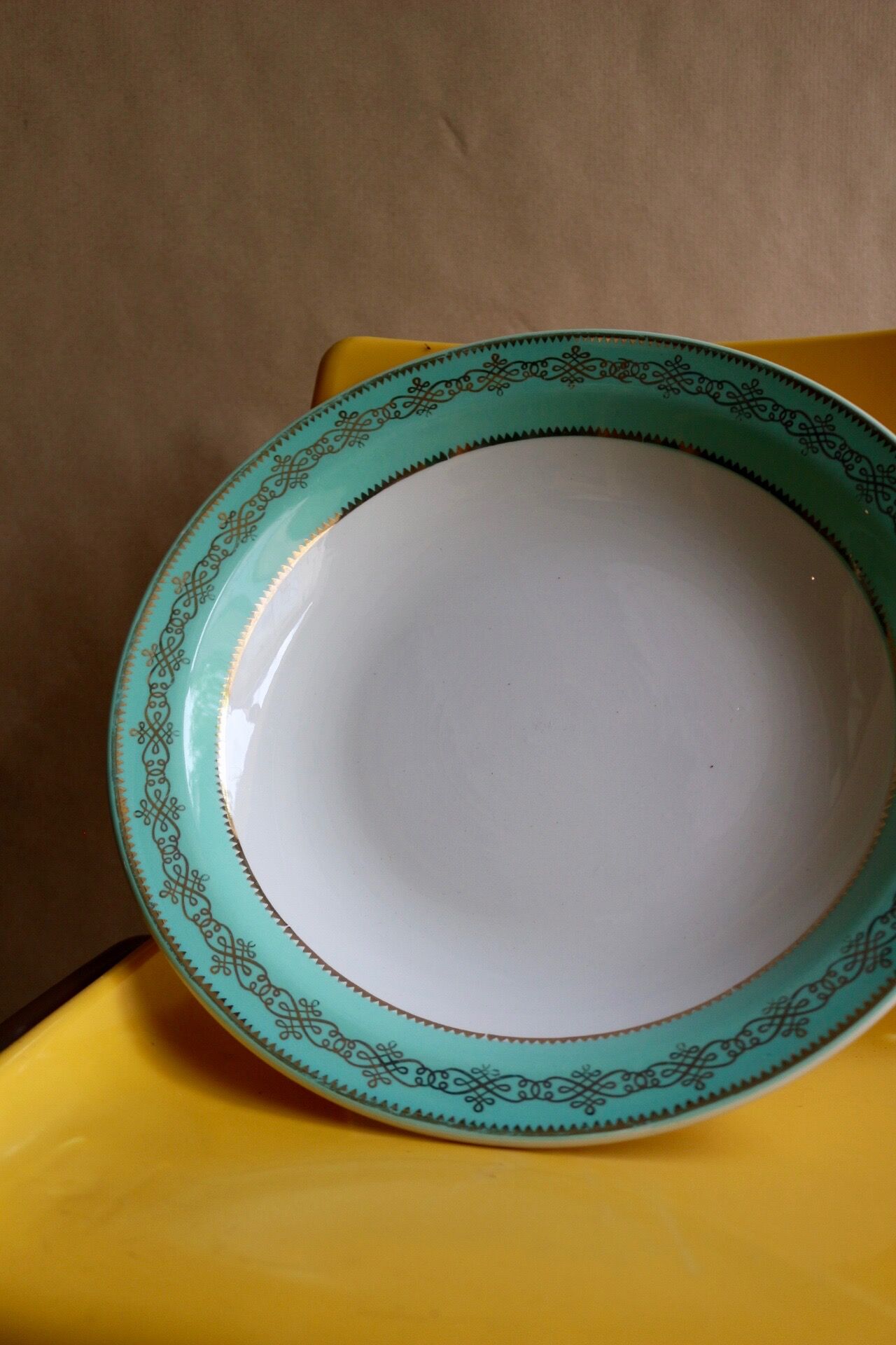 Dish green décor & gold