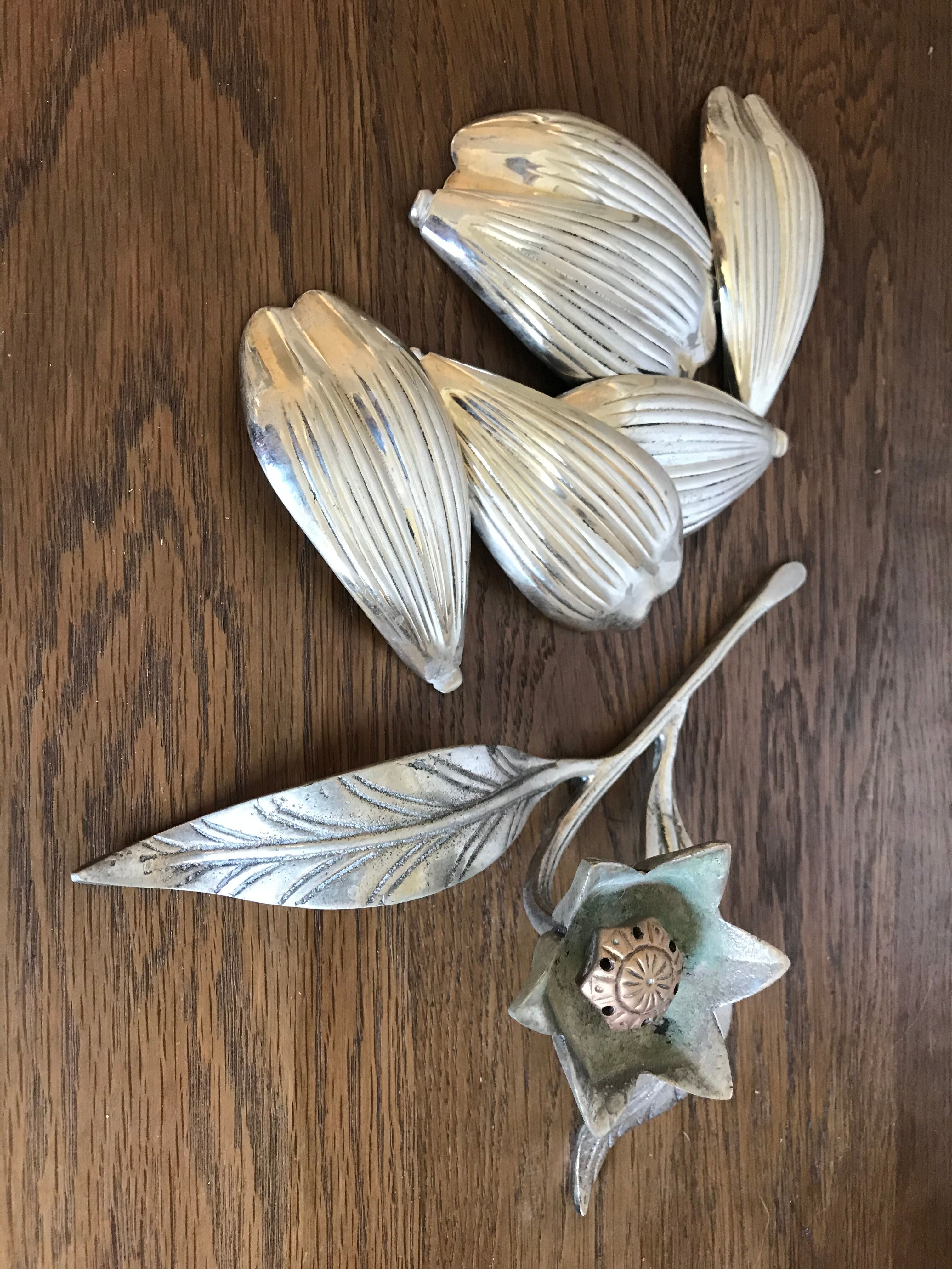 Vintage silver metal flower ashtray