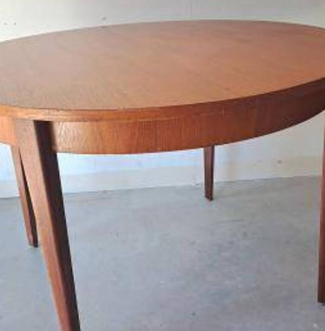 Scandinavian table