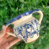 Small outdoor vase with handles