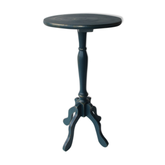 Table en bois bleu