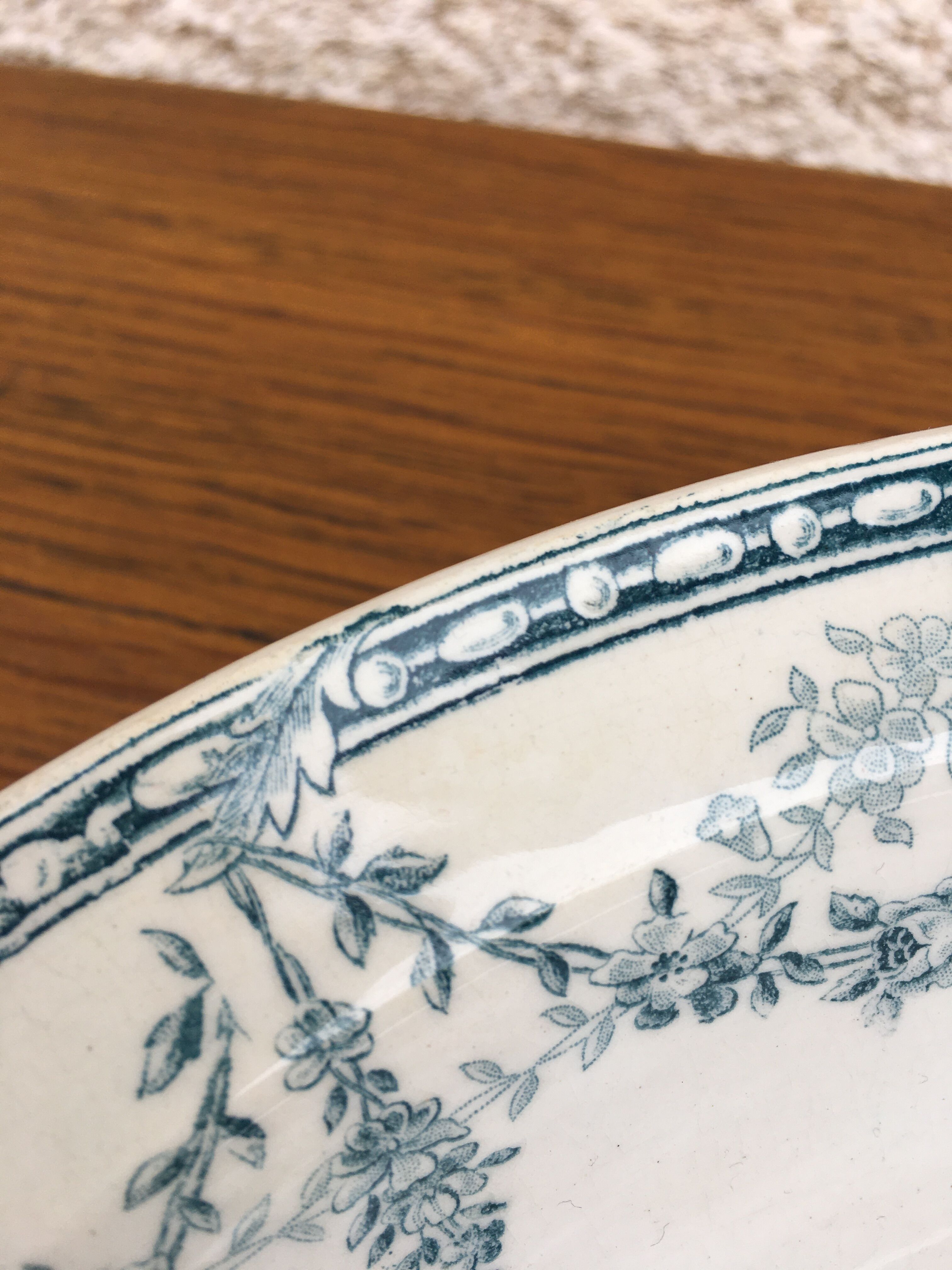 Ancient dish Creil and Montereau
