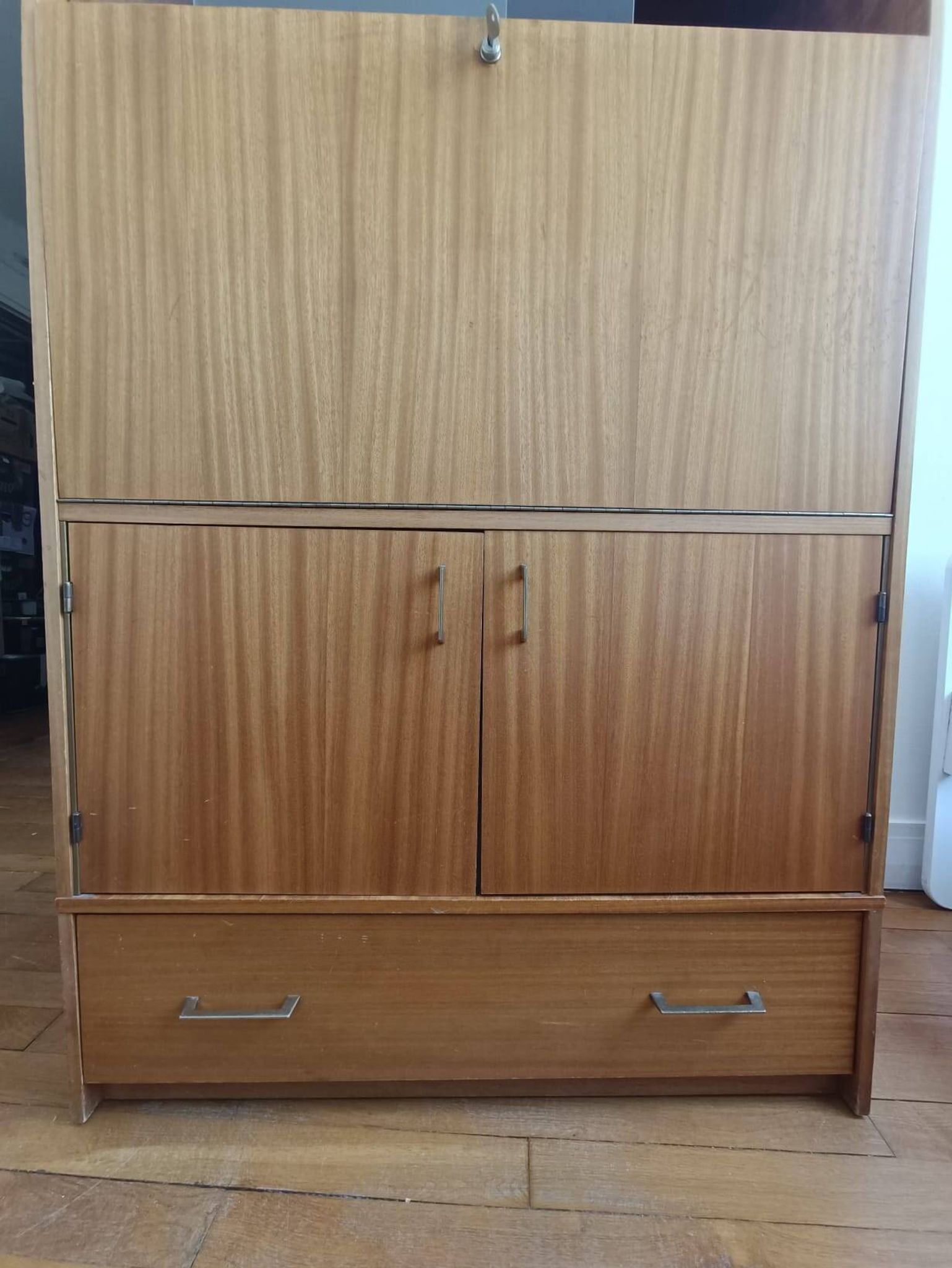 Brissac secretary in satin mahogany – French design from the 1960s.