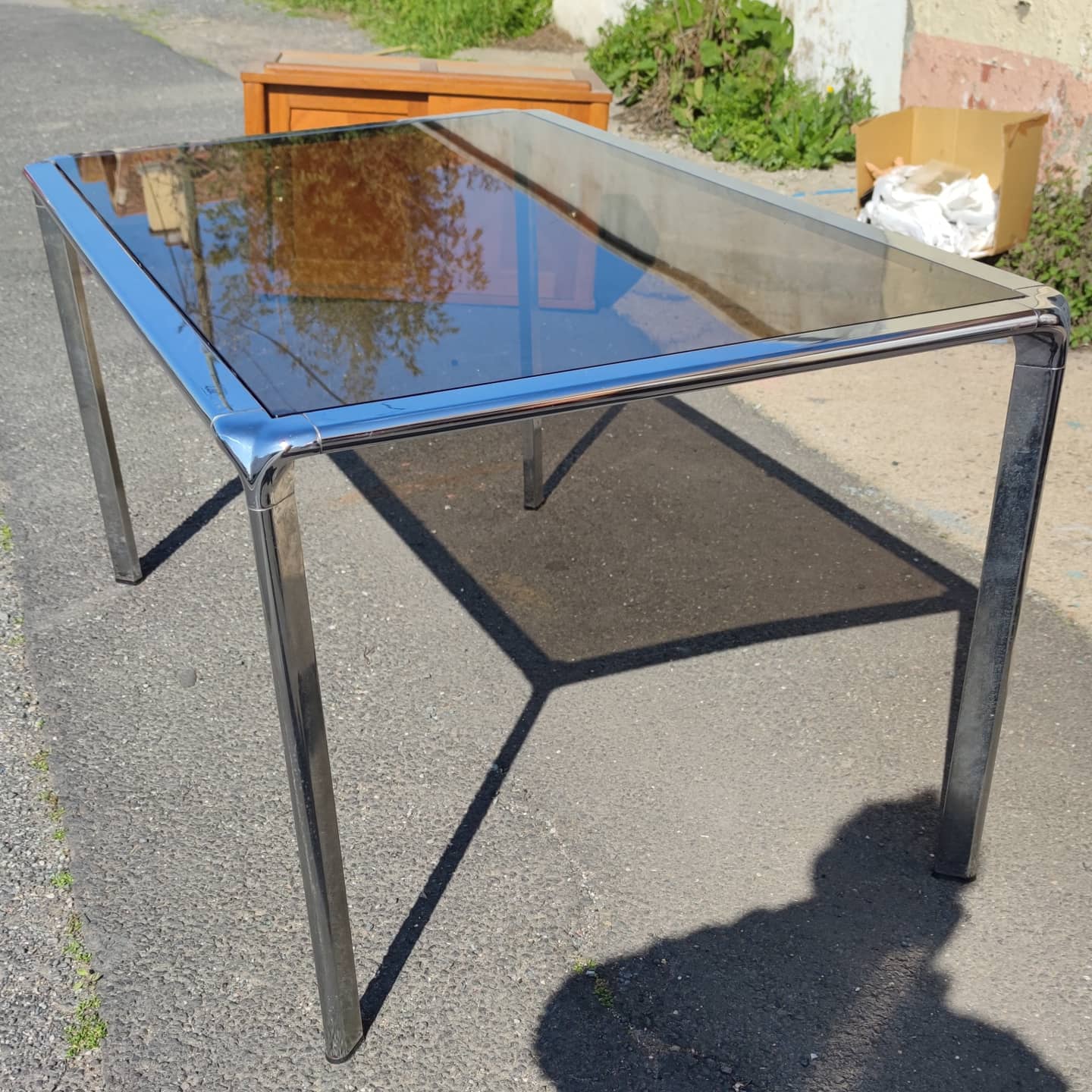 Dining room table chrome steel and smoked glass