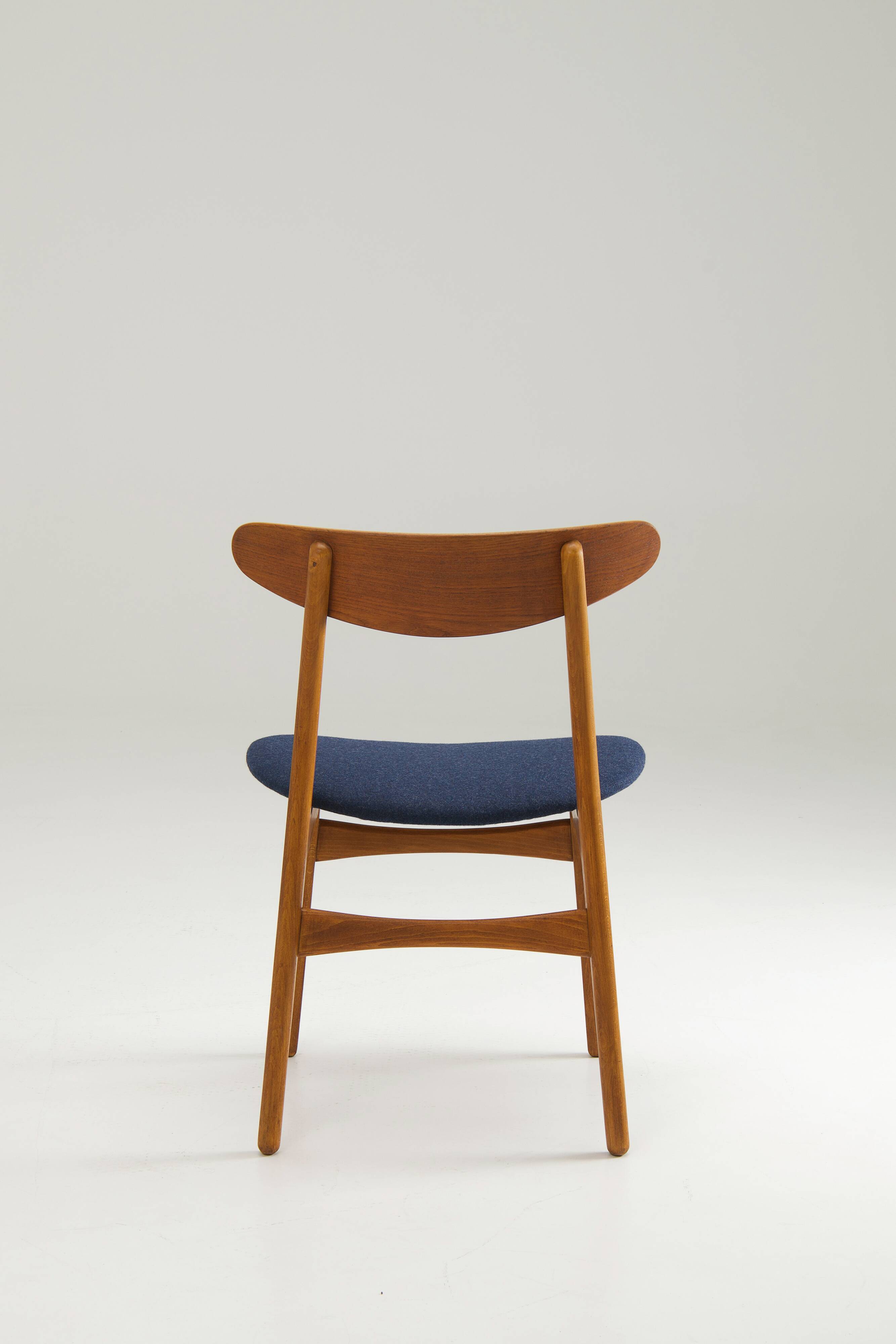 Ensemble de 4 chaises de salle à manger « Ch30 » - Hans J. Wegner