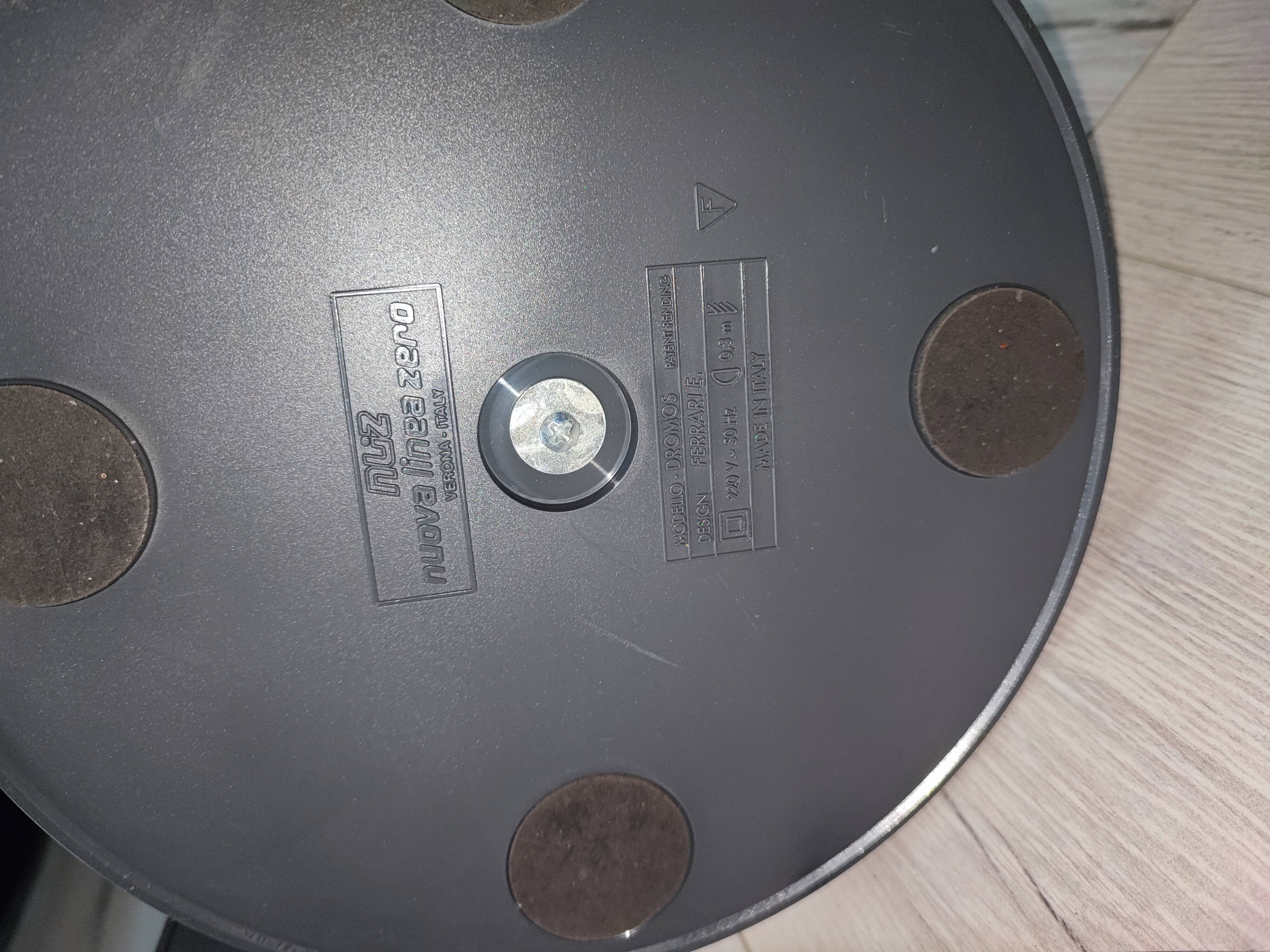 Dromos desk lamp designer Ferarri E.