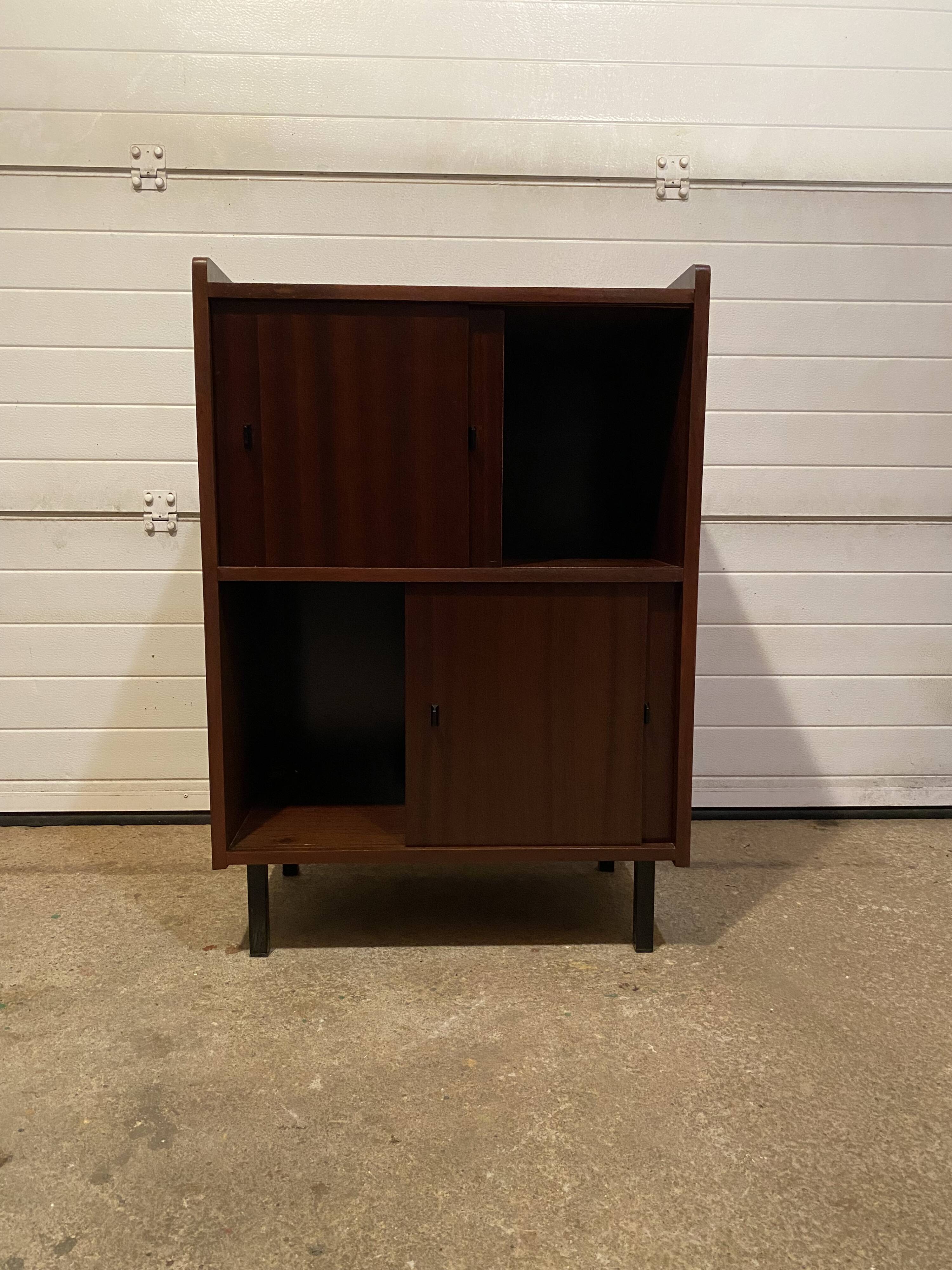 Small vintage sideboard/low cabinet