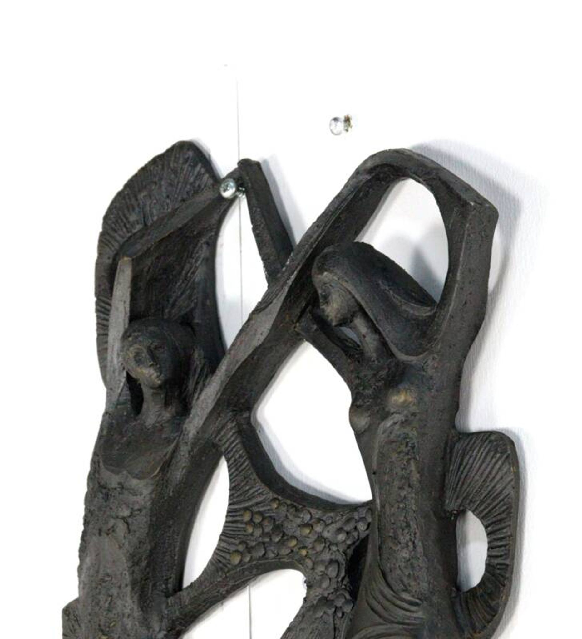 Brutalist Ars Munda resin wall decoration dancing couple