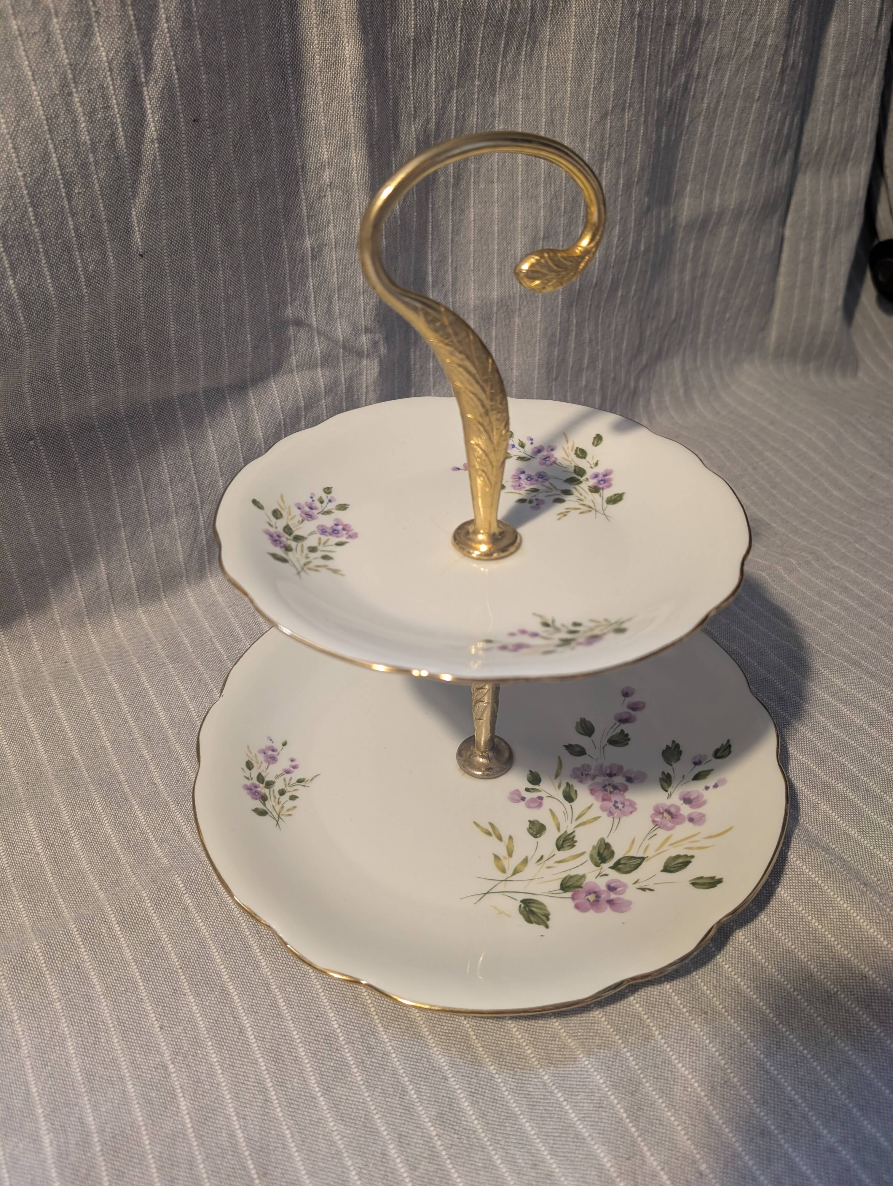 Vintage cake stand in Berry porcelain (CNP) - Violet decoration