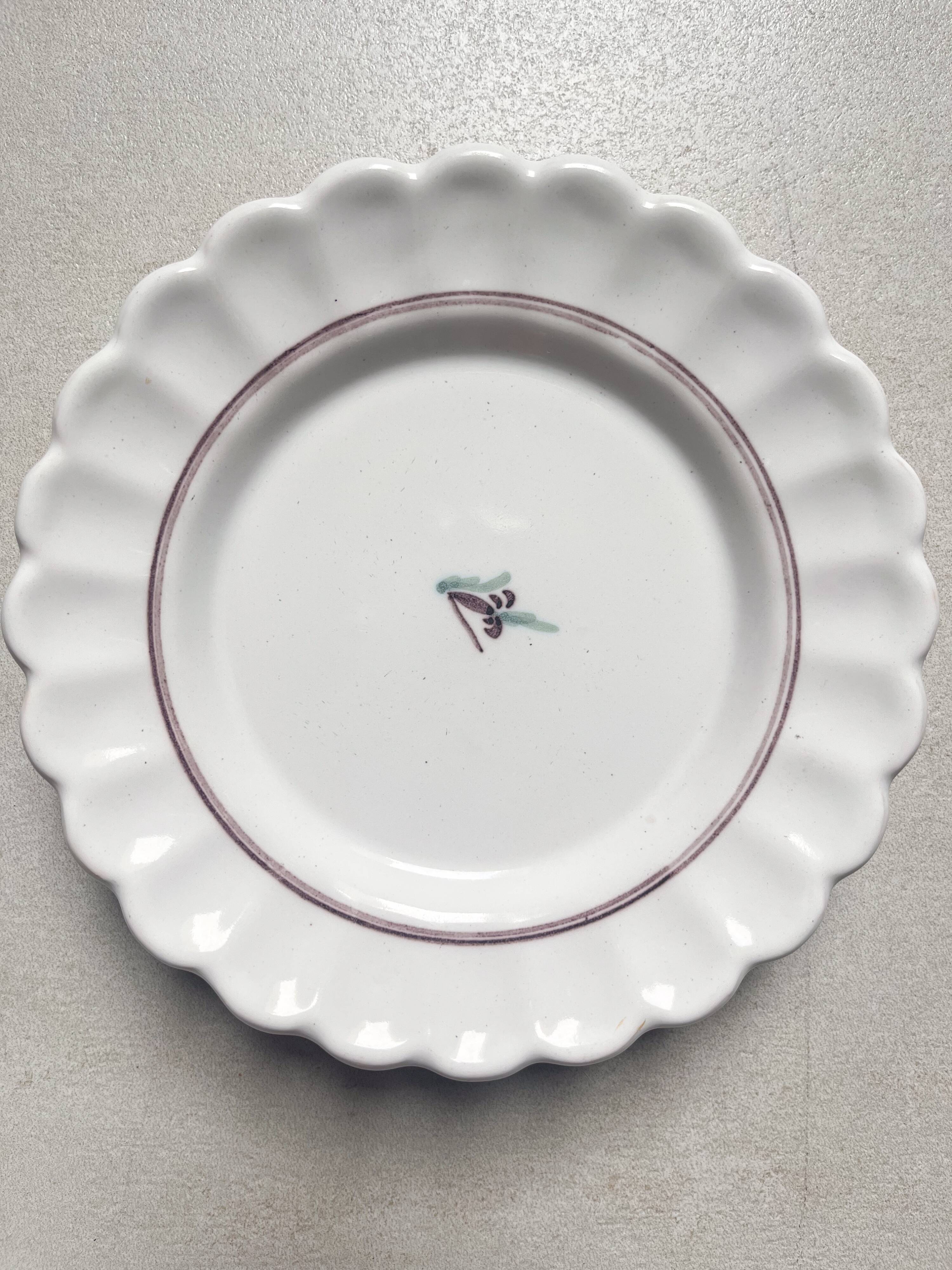 Lots of 6 white plates - Early 20th century decorated with stencil