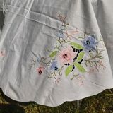 White oval tablecloth large format floral 255X170