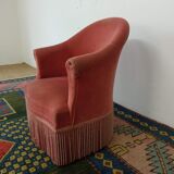 Pink toad chair