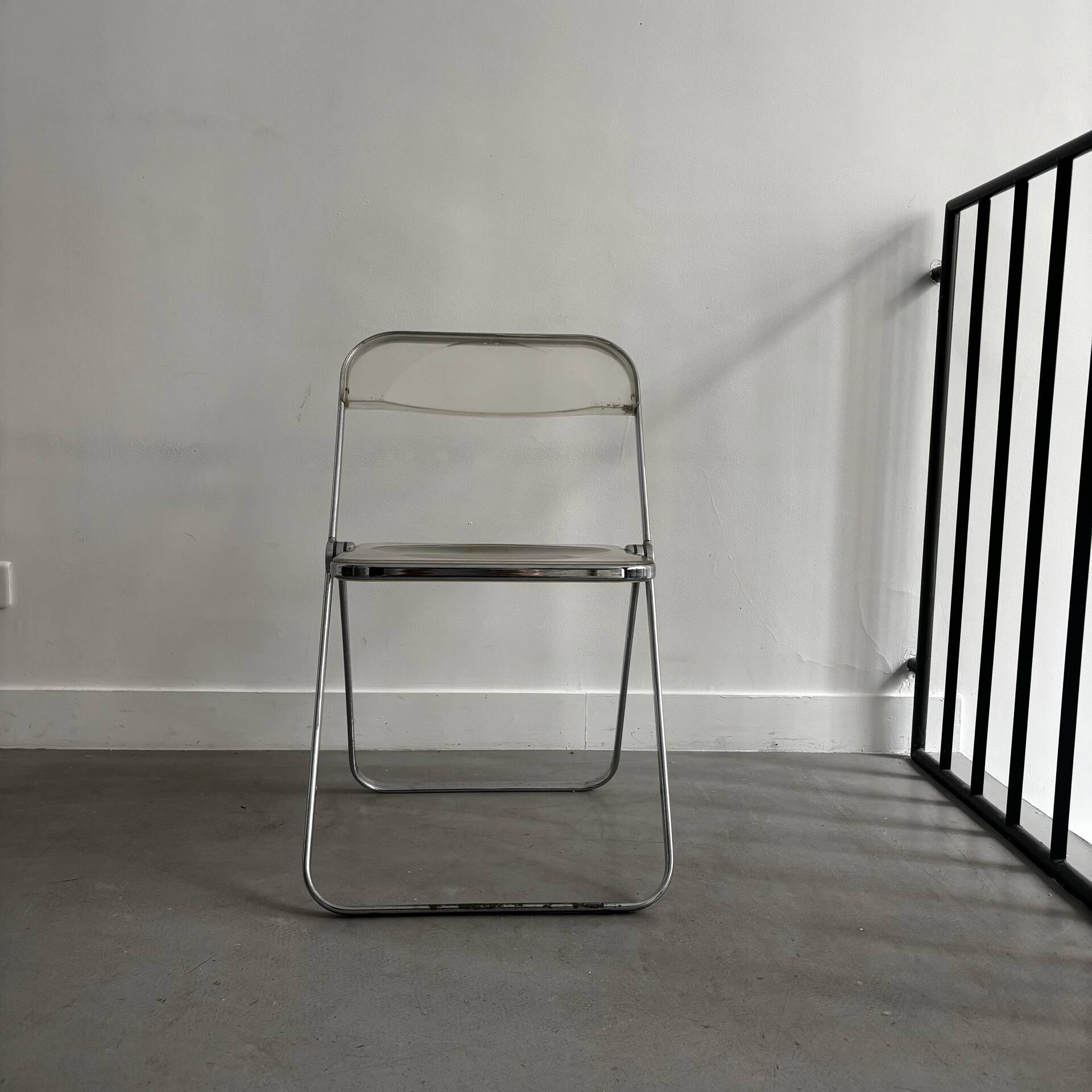 Chaises  «  Plia » par Giancarlo Piretti pour Castelli