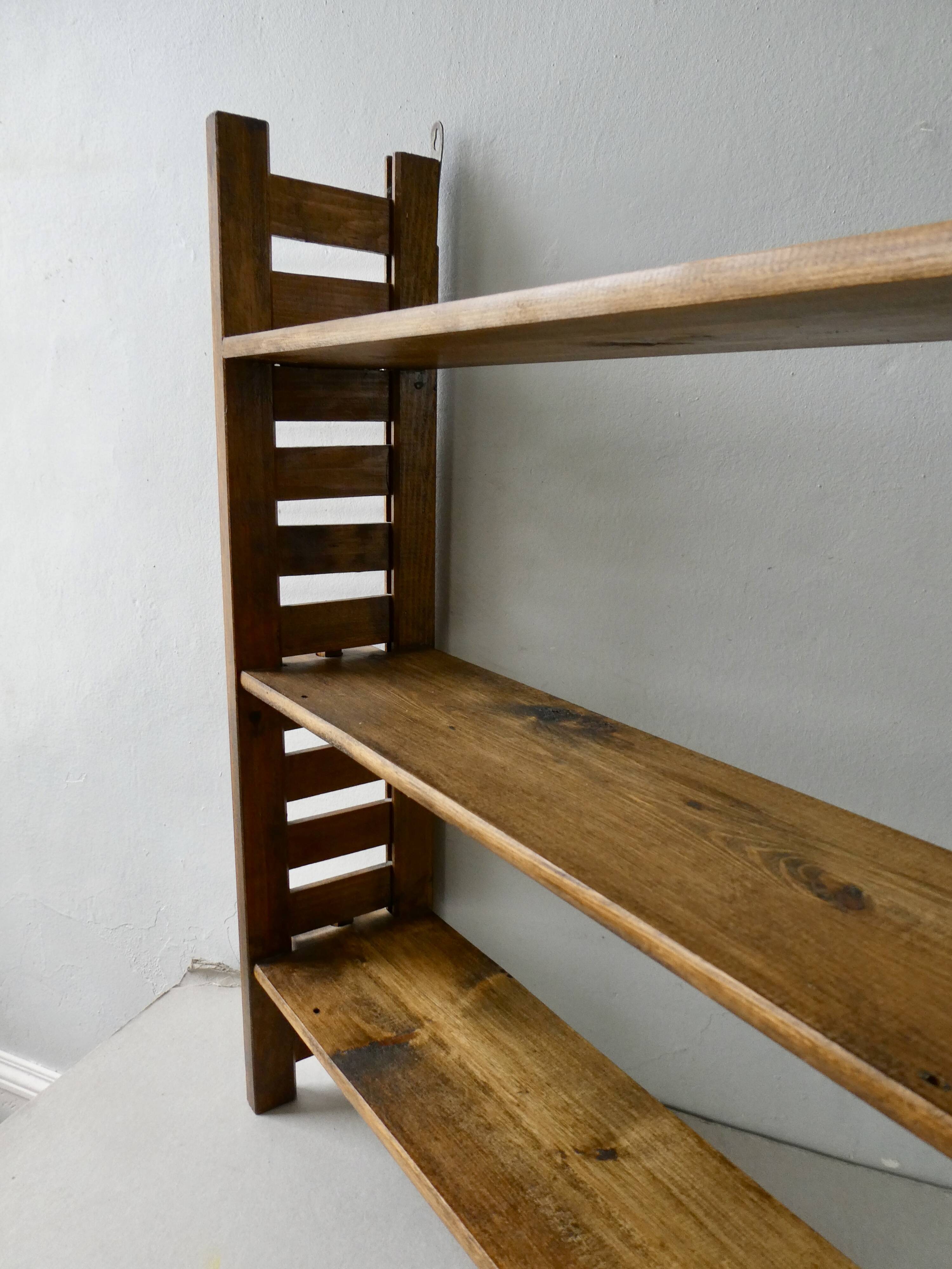 Wall or laying, pine