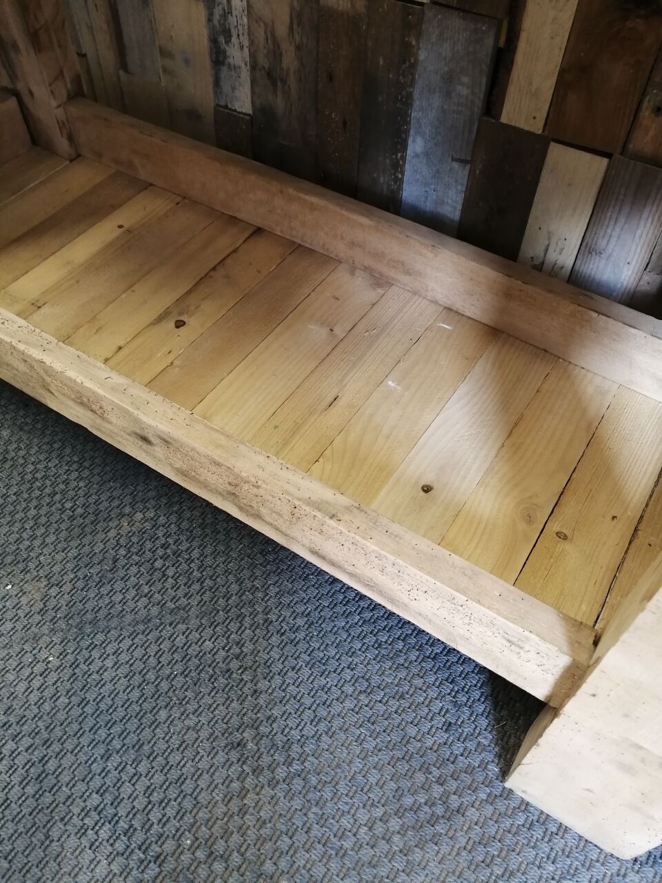 Carpenter's workbench