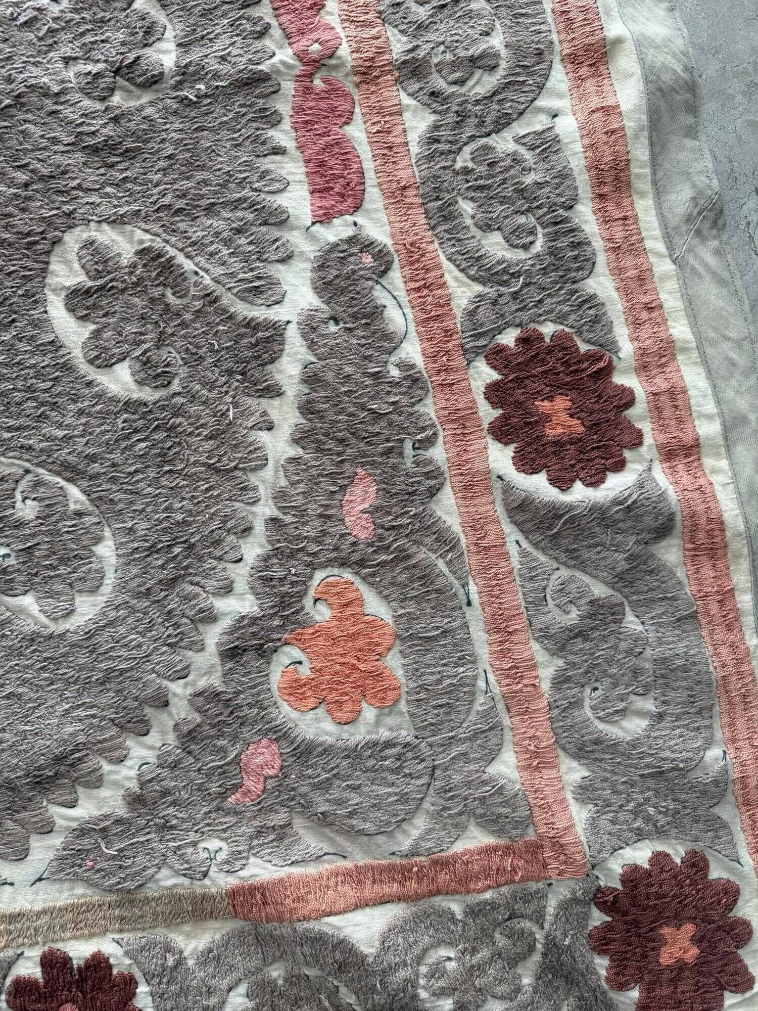 Vintage hand-embroidered tablecloth 126x140 cm