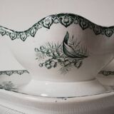 Gravy boat